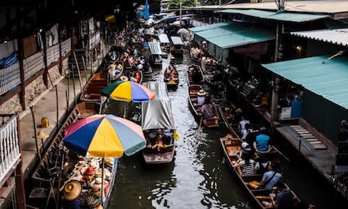 ตลาดรุ่มหุบ Maeklong Market